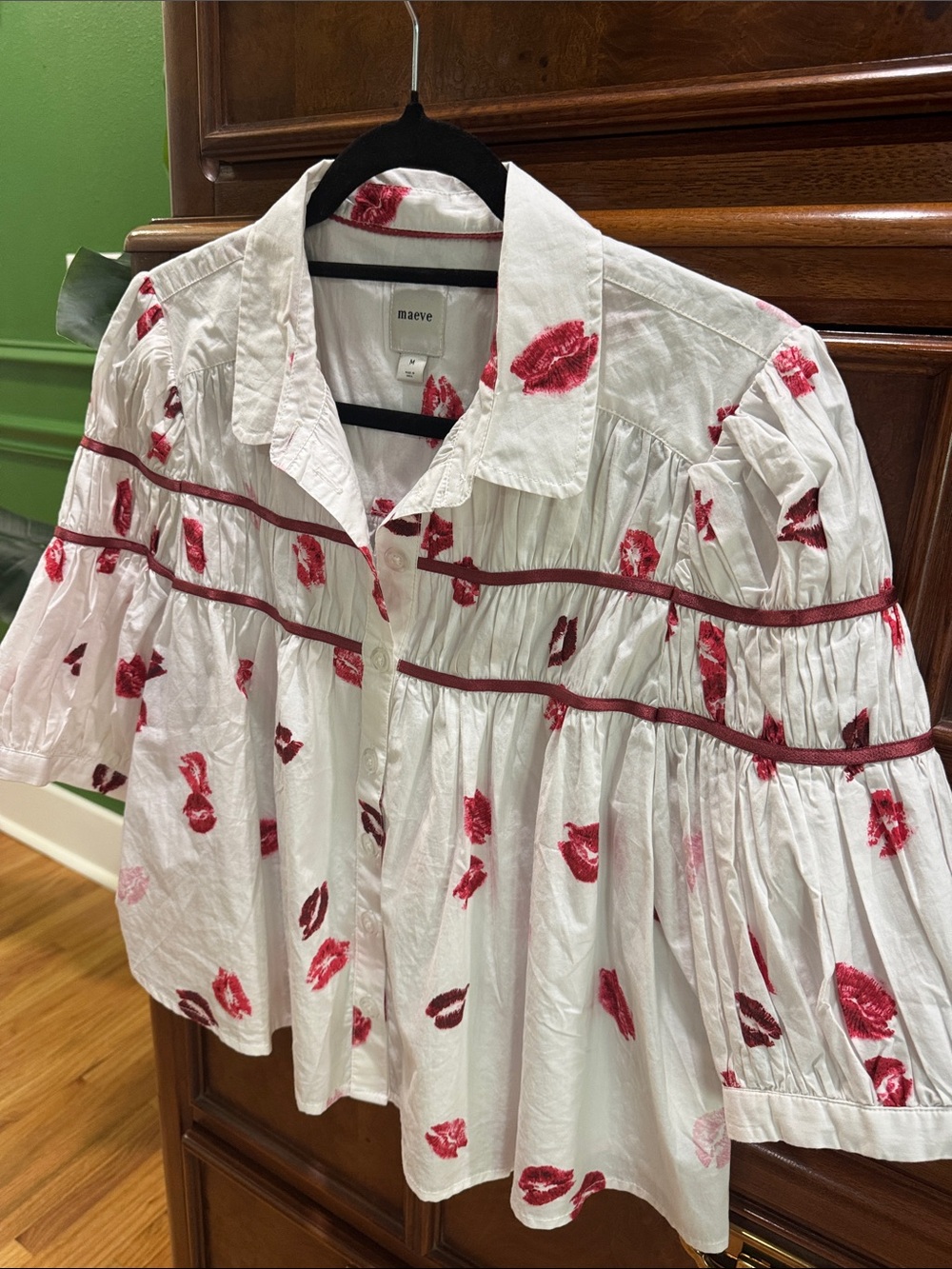 Maeve White Button-Down Blouse with Red Lip Print - Picture 4 of 5